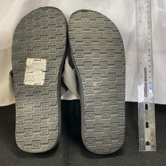 6 for$20♥️Rip curl flip-flops or slippers no size tag approximately 10 i… - Picture 2 of 8